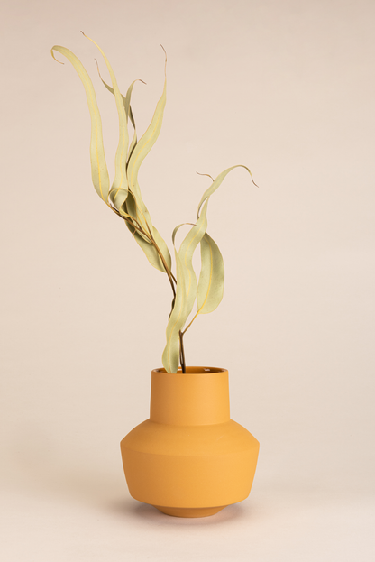 vase – brick